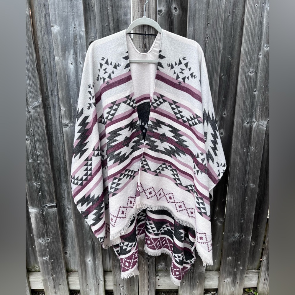 Garage Aztec Light Coloured Poncho Cape Blanket Scarf One Size